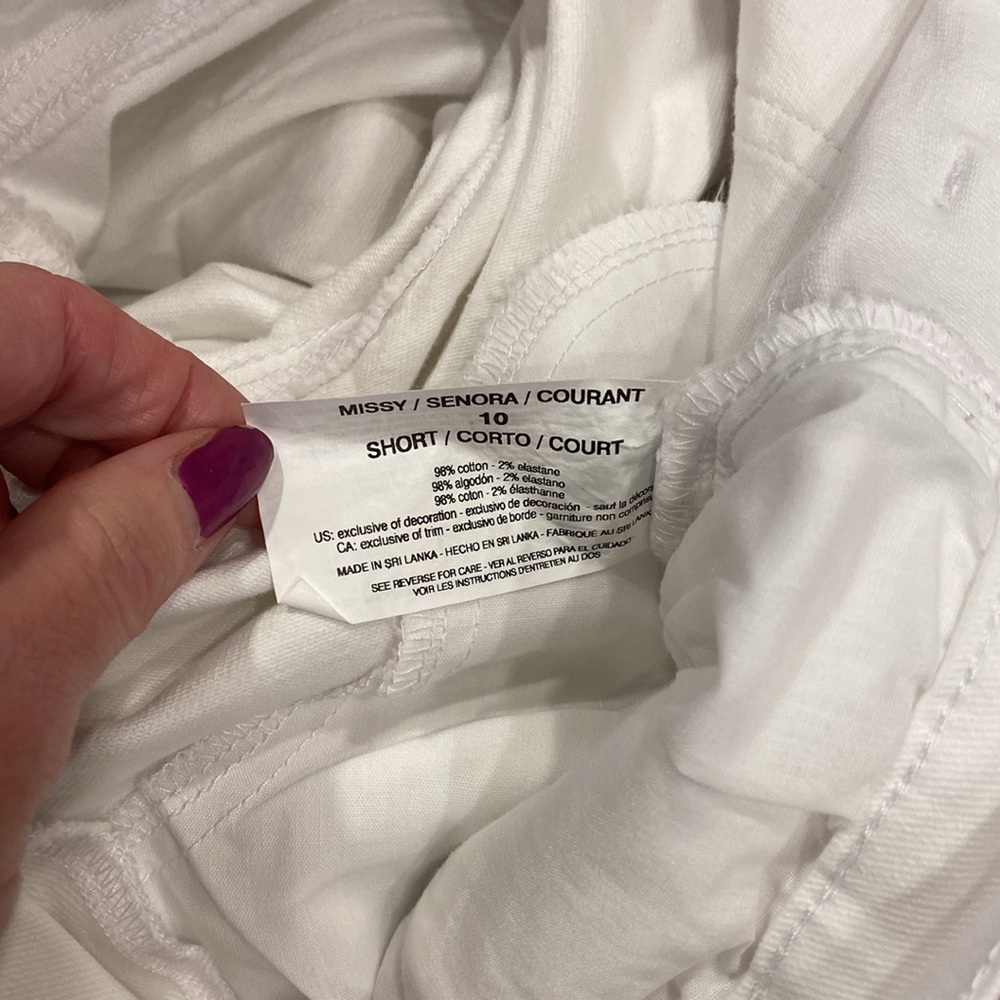 NWT Gloria Vanderbilt Amanda White Jeans 10 Short Classic Rise Tapered Leg - Picture 13 of 14